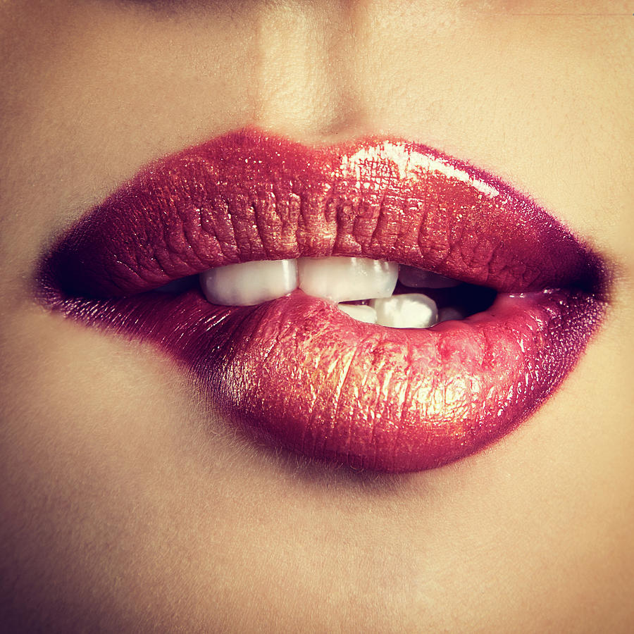 Tiny Stories: The Scent of Her Lips